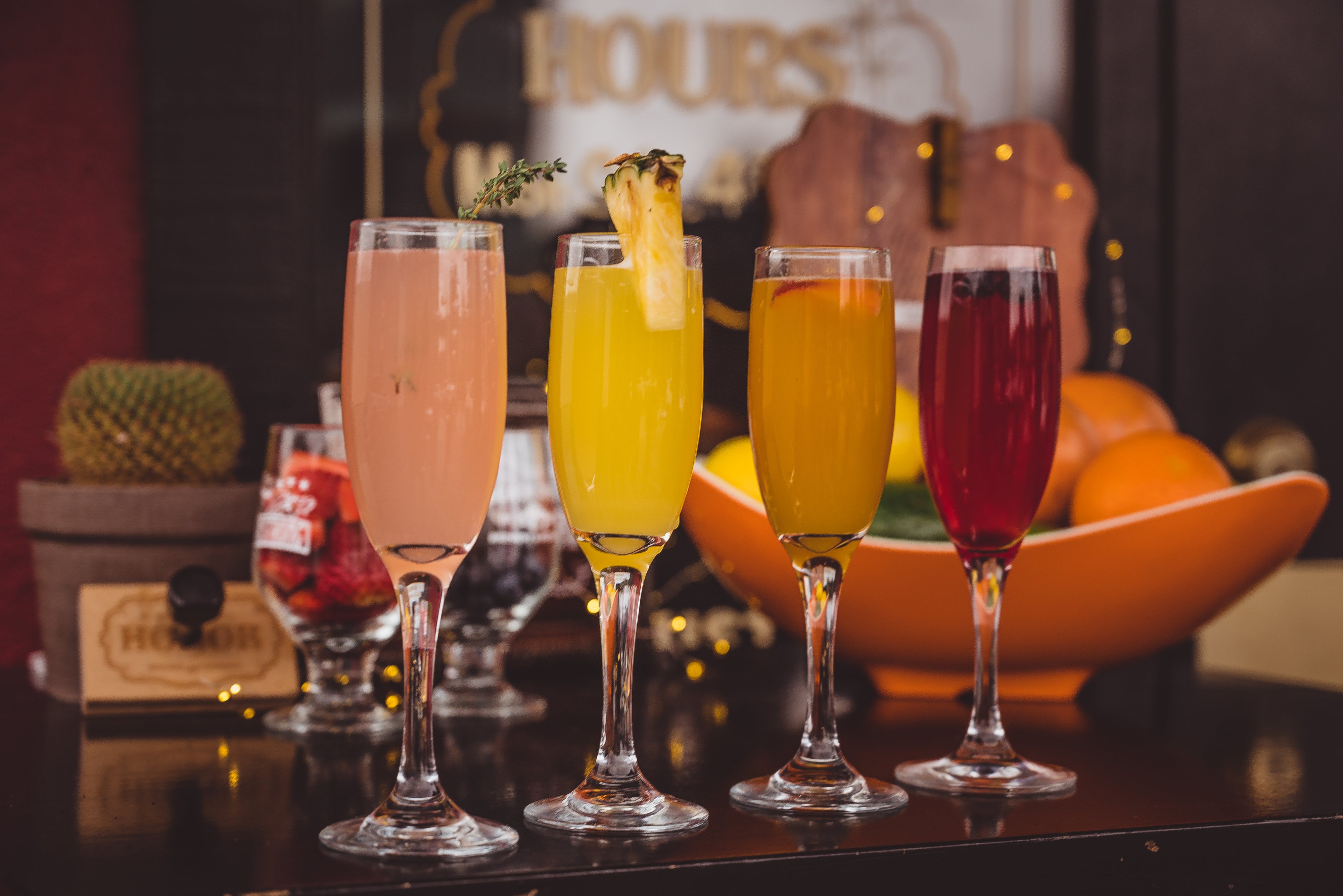 How To Create a Gorgeous and Fun Mimosa Bar